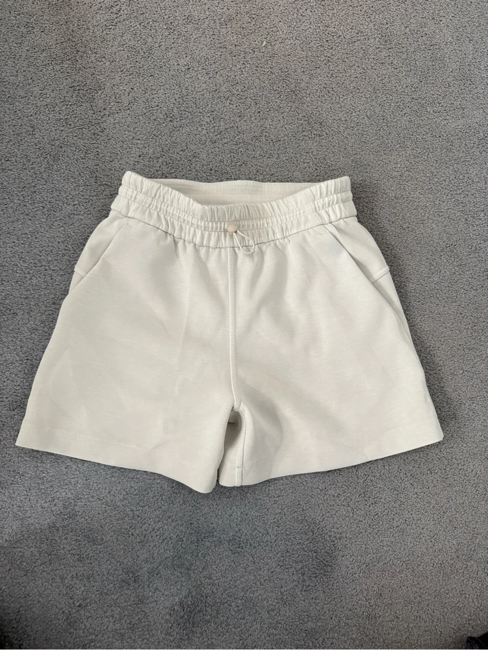 Lululemon women’s softstreme shorts